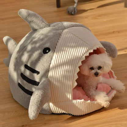 Luxury Plush Shark Pet Bed - shark shaped pet bed detail